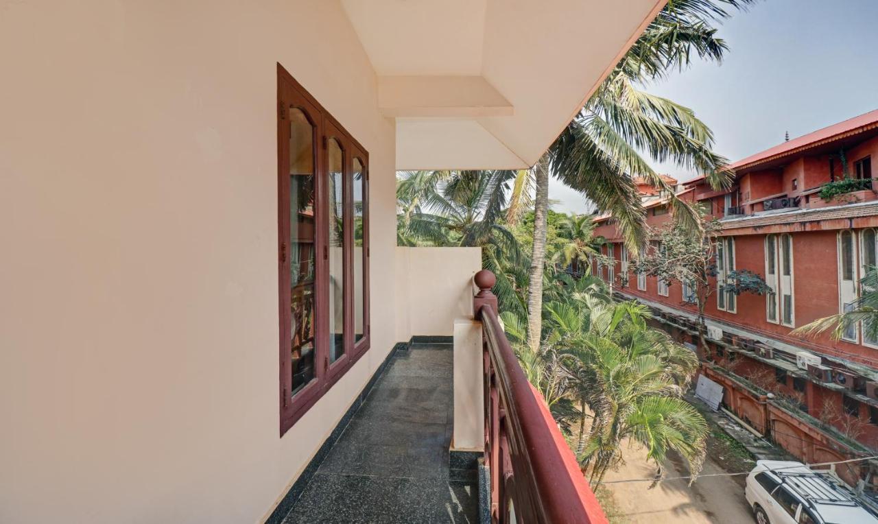 Itsy Hotels The Waters Edge Beach Resort Kovalam Exterior photo